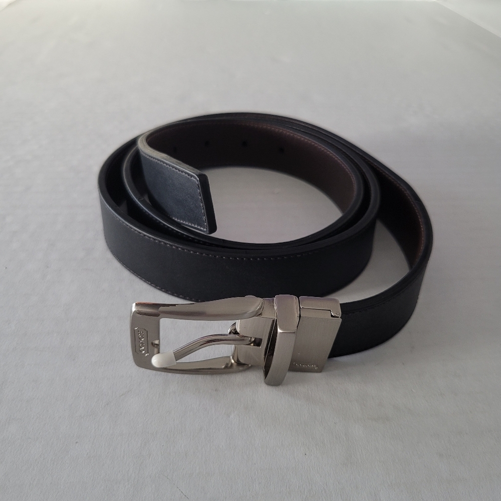 Coach Men's black/brown leather belt.